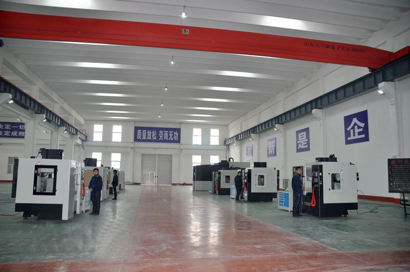 一次六臺加工中心在力達廠部質檢待嫁吉